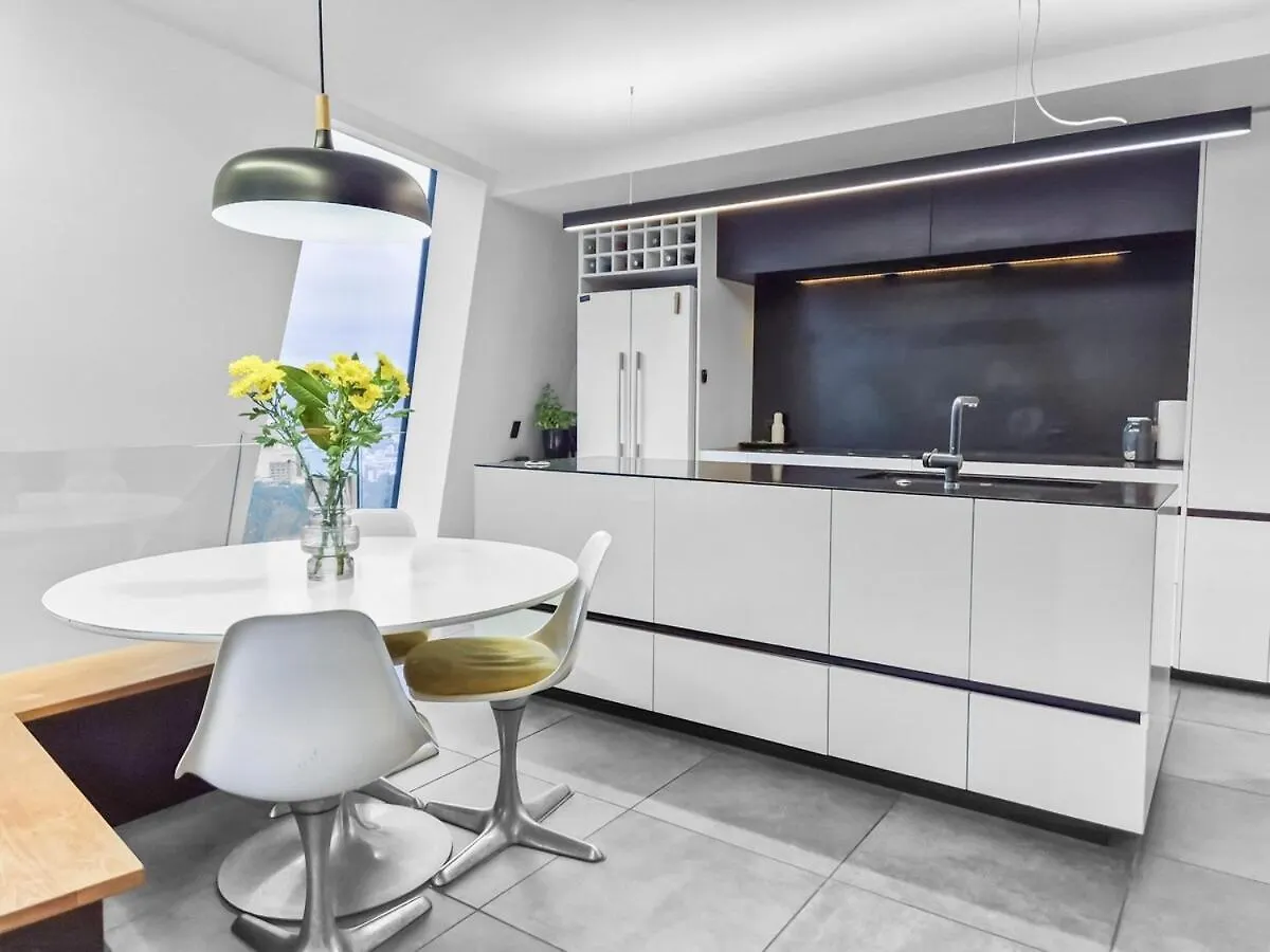 Luxury Wellington Accomodation Villa