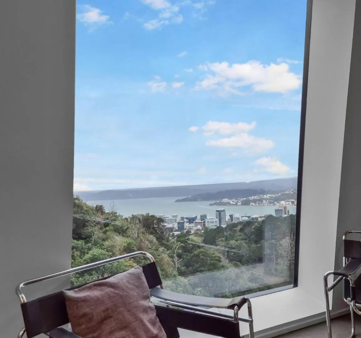 Luxury Wellington Accomodation Villa