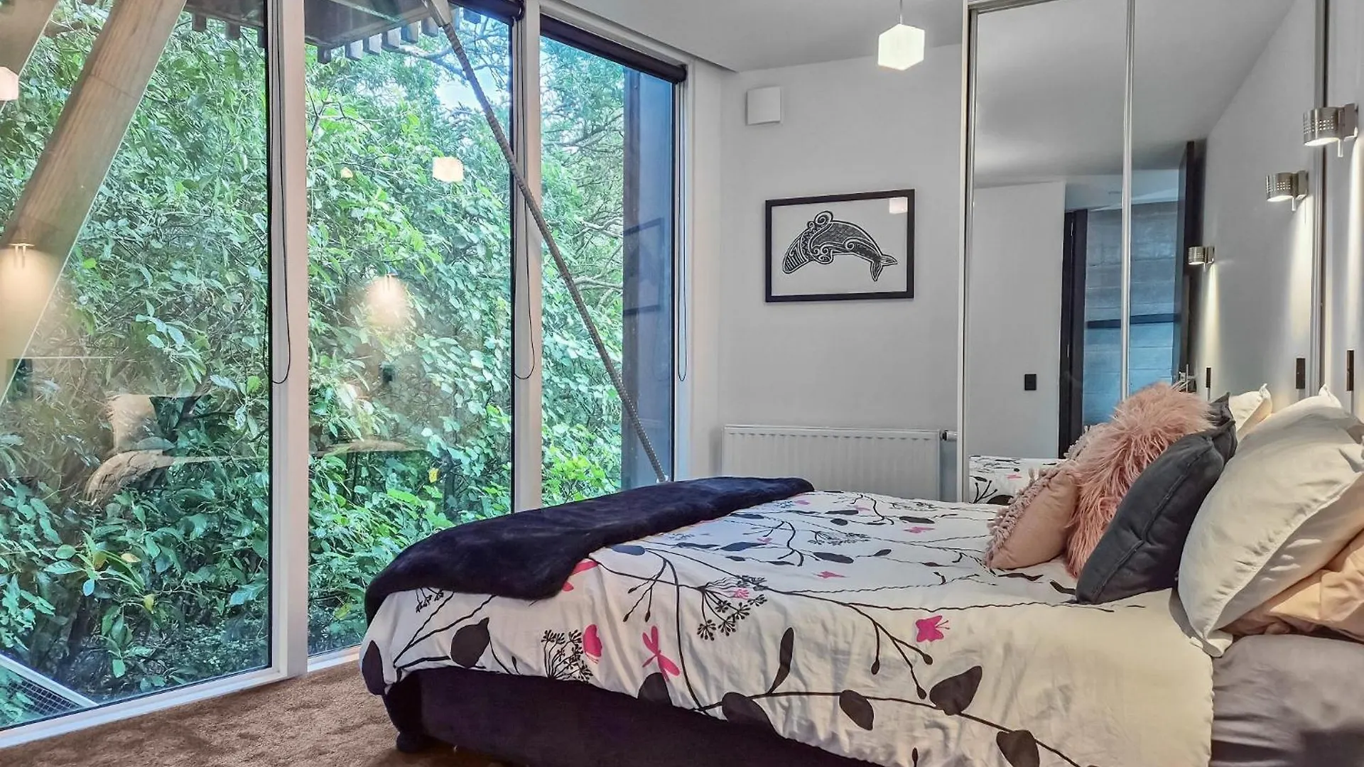 Luxury Wellington Accomodation Villa