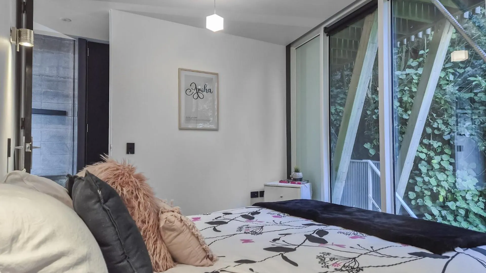 Vila Luxury Wellington Accomodation